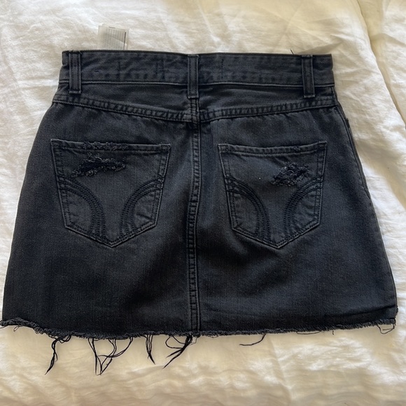HOLLISTER HIGH RISE DENIMN SKIRT - Picture 3 of 3